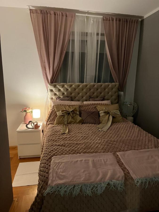 Bona Loca Apartamento Smederevska Palanka Exterior foto